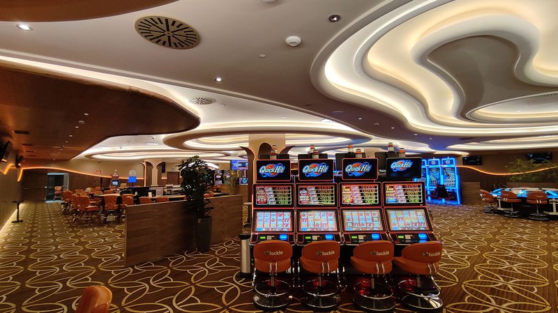 Read more about the article Discover the Thrills and Fruits of Lucki Casino in the UK